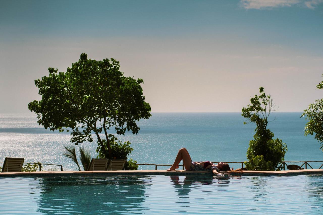 Elixir Cliff Beach Resort And Spa Varkala Eksteriør billede